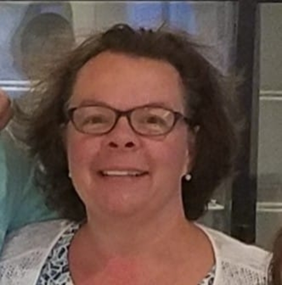 Poshmark profile picture for @challenged